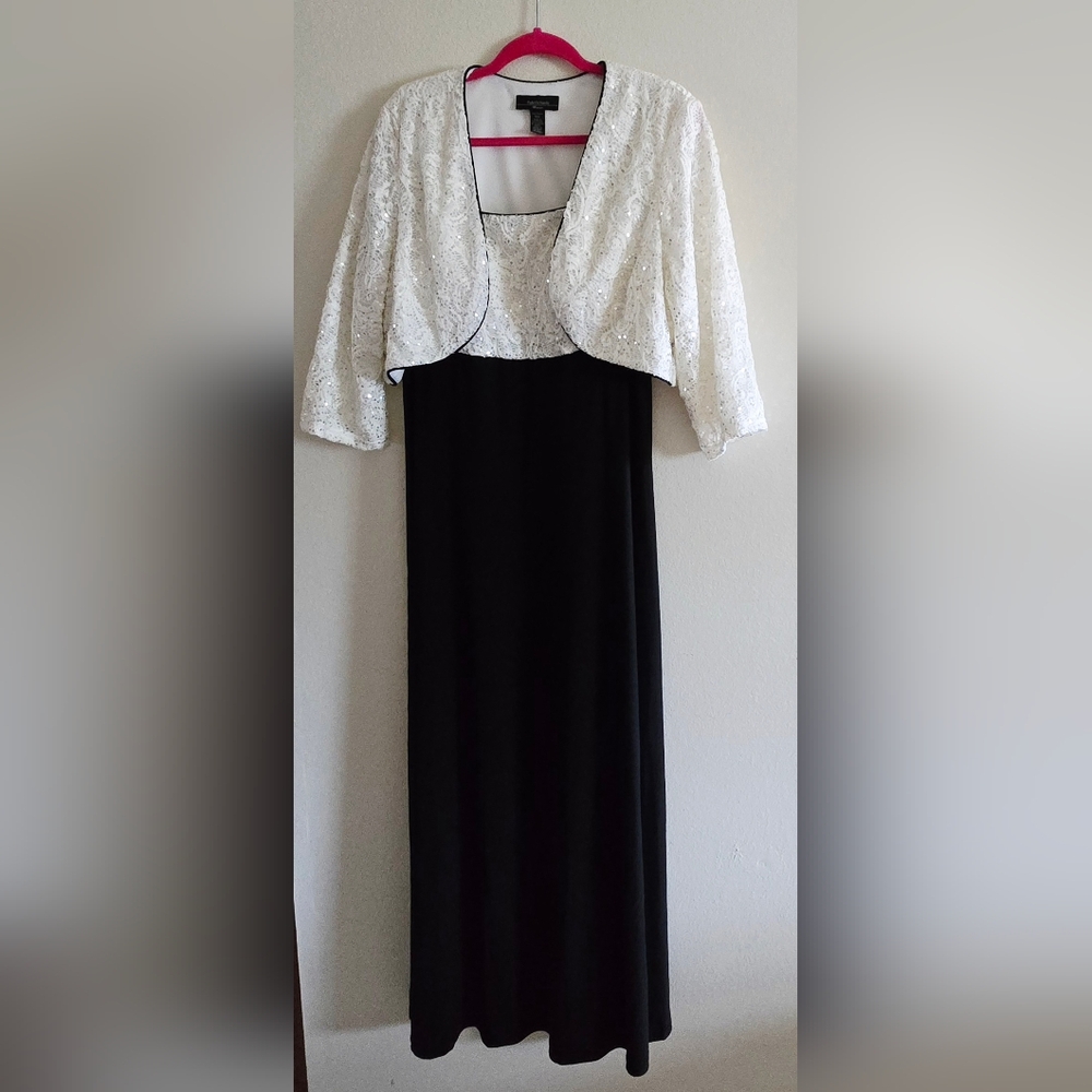 Elegant Black and White Lace and Sequin Women's Dress